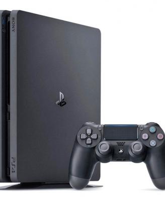 Ps 4 slim condizioni perfette