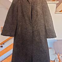 Pelliccia nera di "persiano" vera