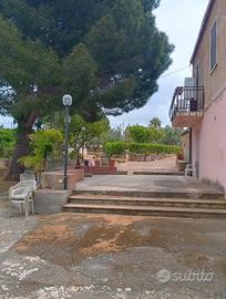 villa via collegiata