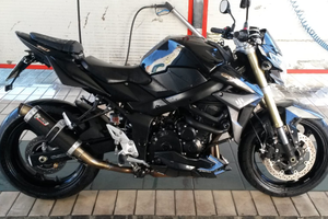 Suzuki GsR 750