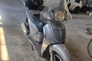 SCARABEO 200 