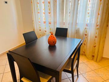 Tavolo wenge allungabile con sedie