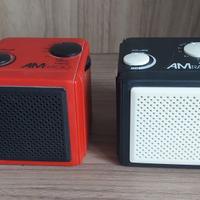 radio AM portatili , vintage a forma di cubo
