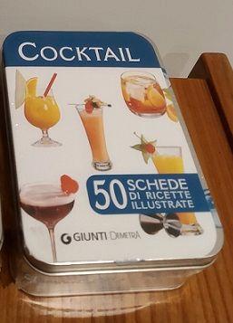 50 schede illustrate a tema Cocktail (ricette)