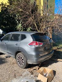 pezzi di ricambio  Nissan X-Trail 2015 1.6 dCi | S