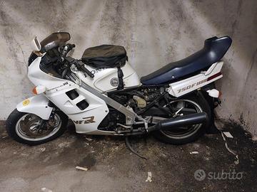 Honda VFR 750 del 1986 