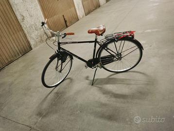 Bicicletta RESET CLASSIC  di colore BORDEAX