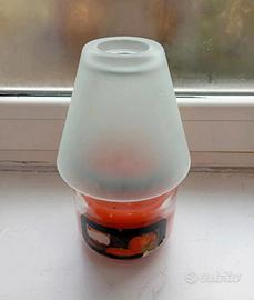 candela a forma di lampada 