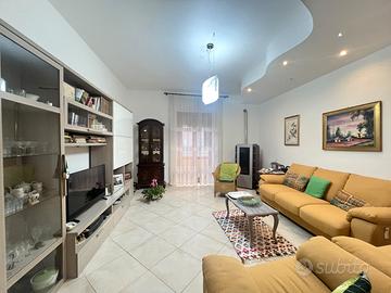 Ampio quadrilocale ristrutturato