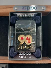 Zippo celebrativo 90 anni