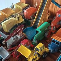 Grande collezione vintage Dinky Toys