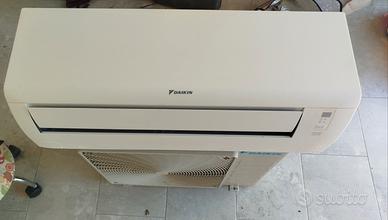 condizionatore d'aria Daikin 12000 btu inverter 