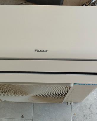 condizionatore d'aria Daikin 12000 btu inverter 