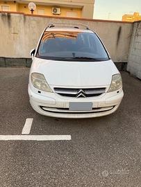 Vcitroen c8