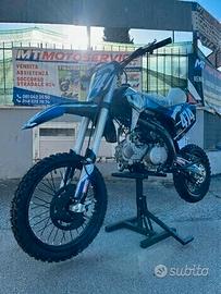 Pitbike modello RXF 140