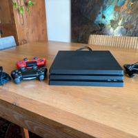 PS4 pro, 2 controller, 8 giochi