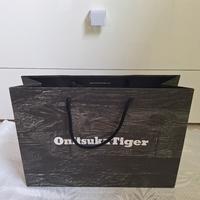 Busta Onitsuka Tiger