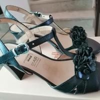 Sandali vera pelle neri Caprice