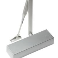 Chiudiporta con braccio a compasso CP1 NINZ