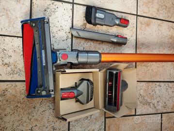 Dyson v 8 