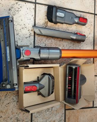 Dyson v 8 