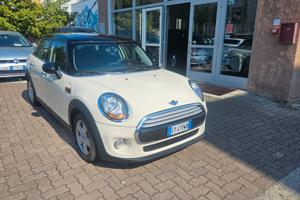 Mini Cooper 1.5 5p