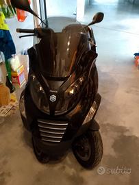 scooter MP3 Piaggio 250