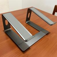 Supporto sollevatore per notebook