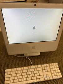 Apple iMac G5 bianco, un computer all-in-one