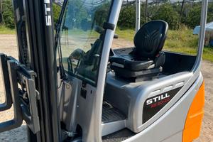 Carrello elevatore still