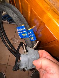 2 Copertoni e 2 camere ad aria 26x1 3/8 Michelin