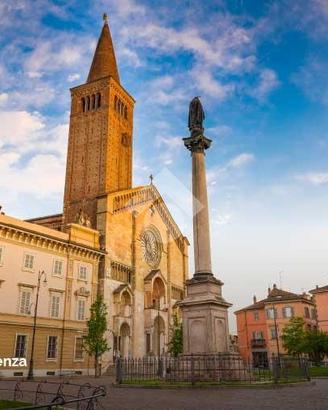 3 LOCALI A PIACENZA