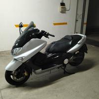 Yamaha tmax