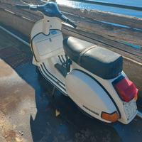Vespa PX125E