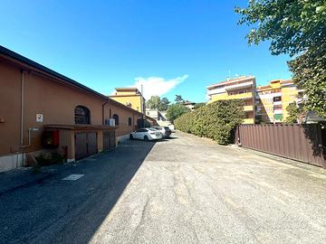 Magliana - capannone artigianale