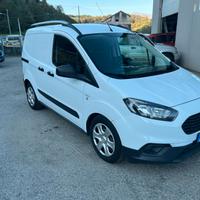 FORD TRANSIT COURIER