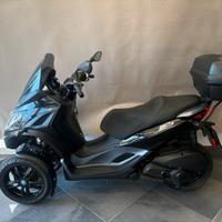 Piaggio MP3 300