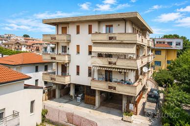 4 LOCALI A MARTINSICURO