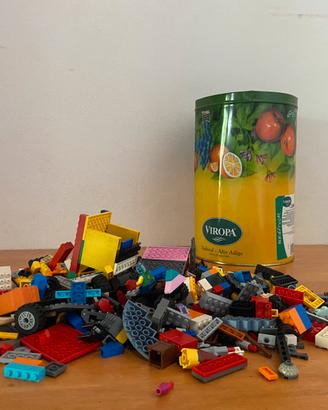 LEGO sfuso+scatola di metallo
