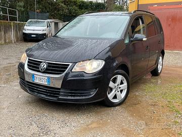 Turan 1.9 tdi km320.000 per neopatentati
