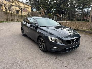 Volvo V60 R design D2 2.0