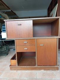 mobiletto in legno