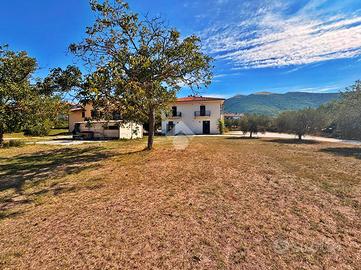 VILLA SINGOLA A NOCERA UMBRA