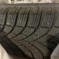 Gomme auto 185 65 R 15 usate