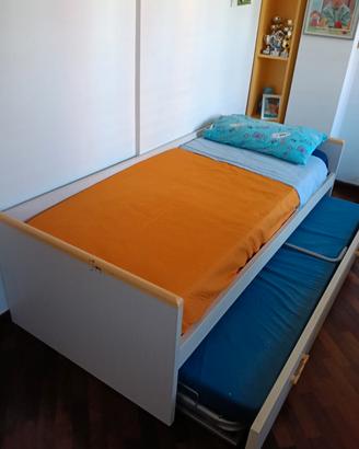 letto singolo + letto estraibile+ 2 materassi 