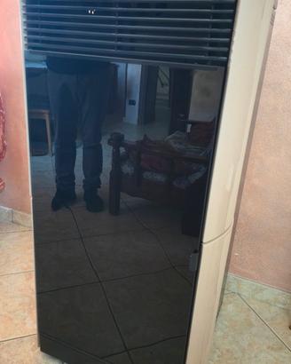 Stufa a pellet Ungaro mod. efire
