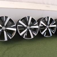 Cerchi in lega Volkswagen Golf GTI R Variant 18