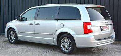 Chrysler Town & Country Limited 7 posti 3.6 V6 Aut