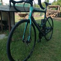 bici da corsa Bianchi Aria