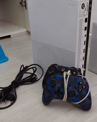 Xbox Series S 512GB + 2 Controller + 4 Giochi